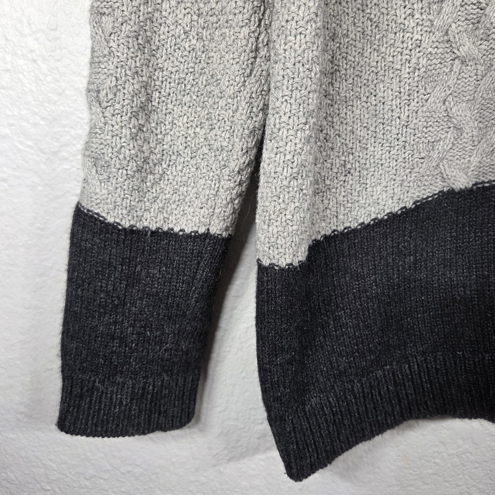 Vince Grey Colorblock Cable Knit Crewneck Sweater Size M Yak & Wool Blend - Picture 5 of 16